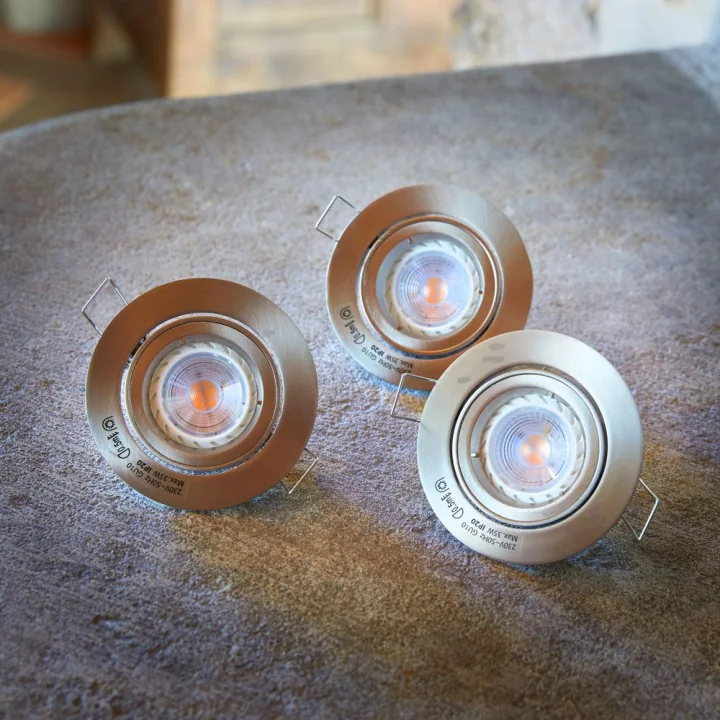 Lot de 3 spots alu brossé avec ampoule LED