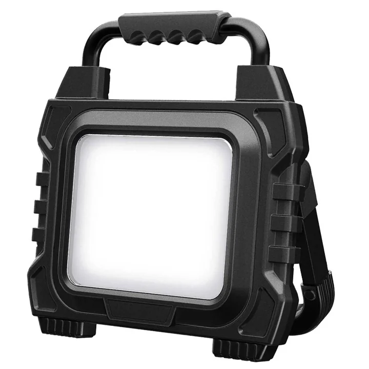 Projecteur chantier 60W - câble 3m + 2x2P+T + prise USB