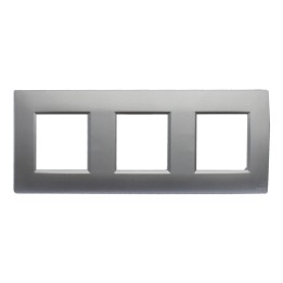 Plaque triple