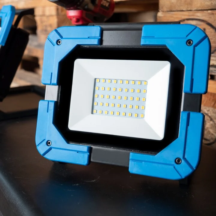 Projecteur de Chantier LED Extra Plat 30W IP65 NALTO