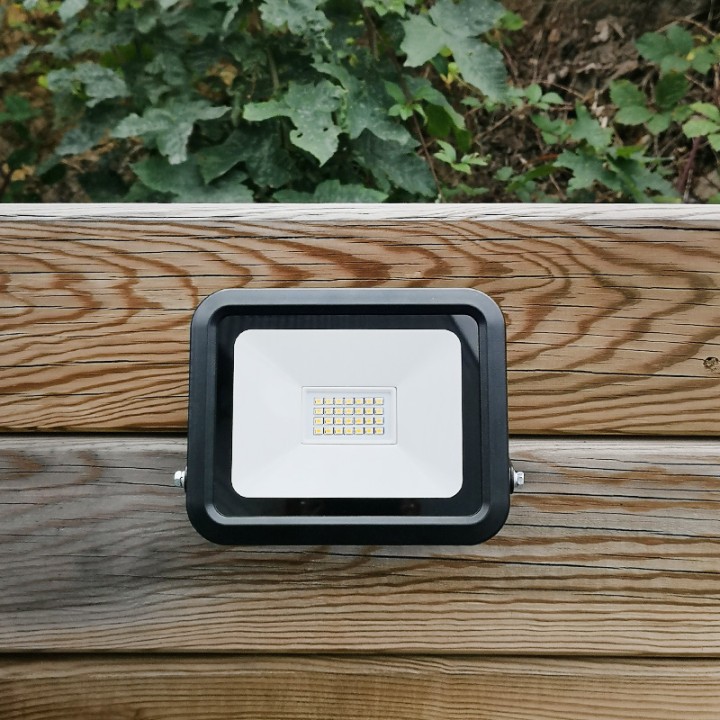 Projecteur LED Extérieur Extra Plat 30W Noir CREALYS