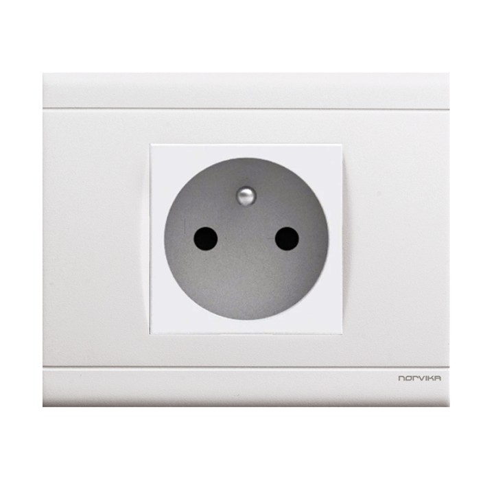 Prise 2P+T + Plaque de Finition Blanc NORVIKA