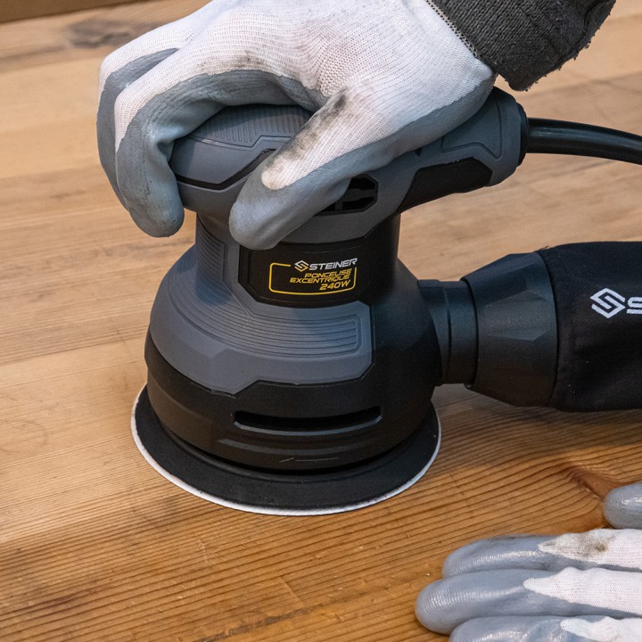 Ponceuse Excentrique 240W 125MM + Accessoires STEINER
