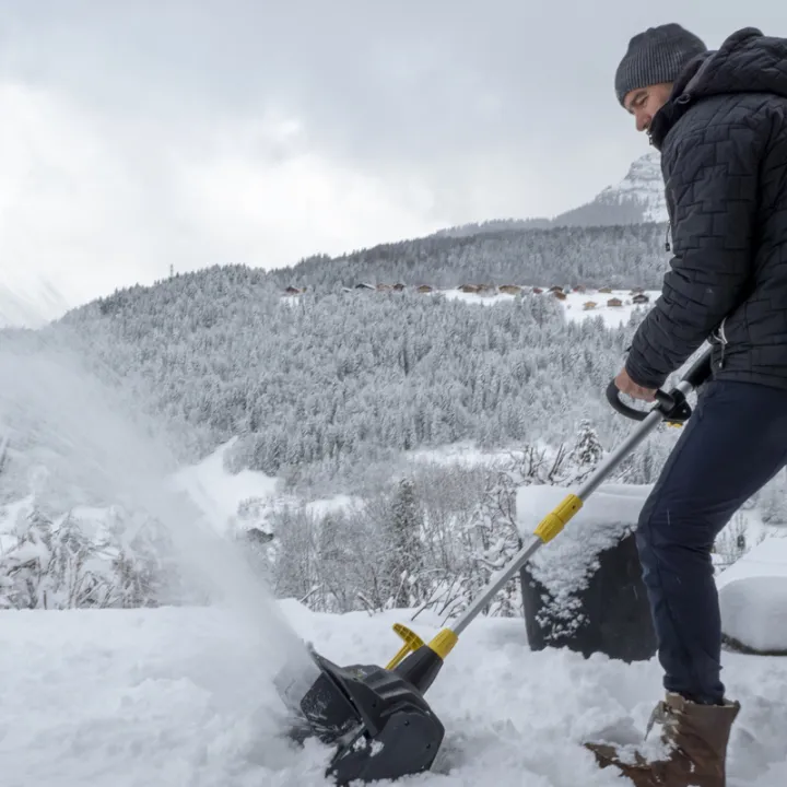 Fraise à Neige Déneigeuse Sans Fil 40V Brushless (sans batterie) STEINER