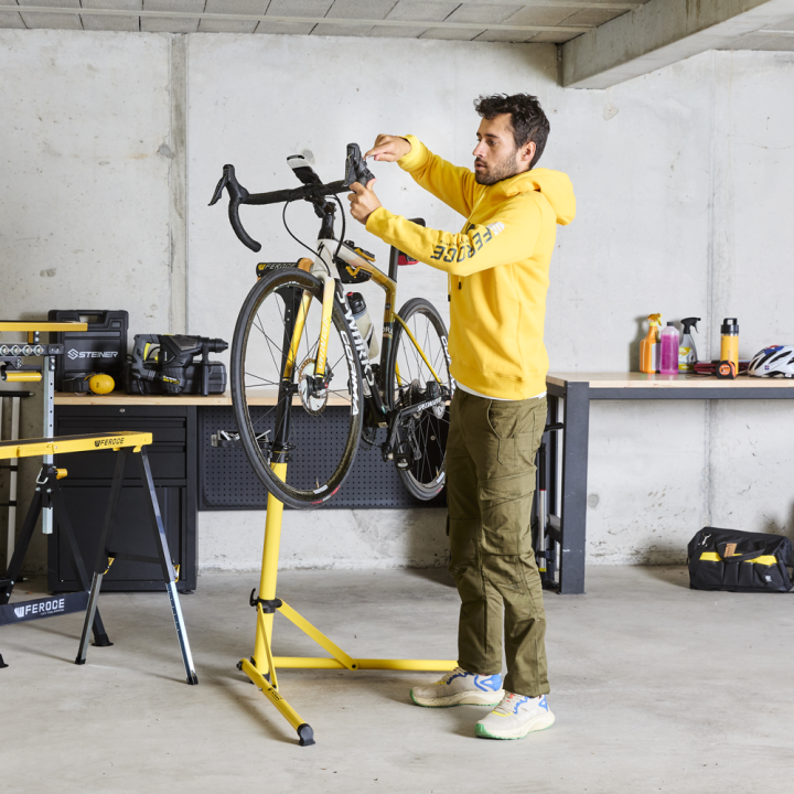 Pied d’atelier pliable pour vélo