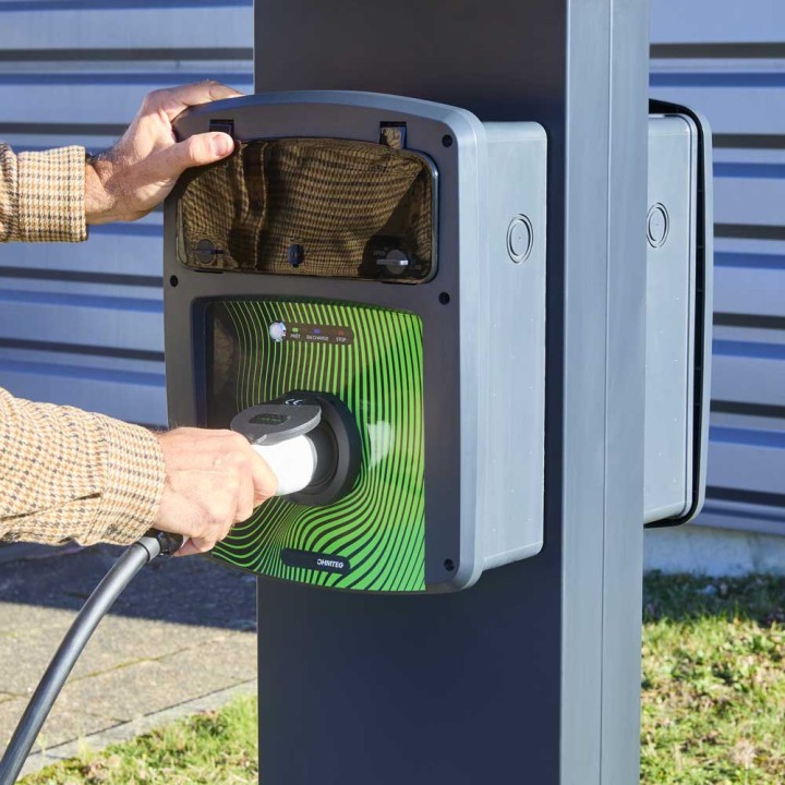 Borne de recharge double 7.4kW avec controleur de charge et protection électrique OHMTEC
