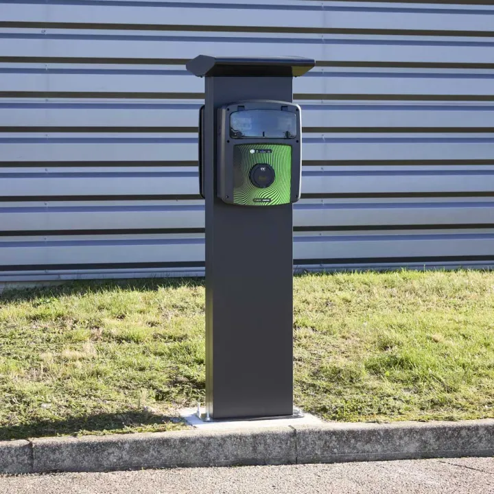 Coffret de recharge 7.4 kW avec contrôleur de charge et protection électrique OHMTEC