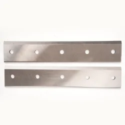 Jeu de 2 fers pour broyeur de végétaux thermique ST PIERRE DU CHAMP Réf 500339