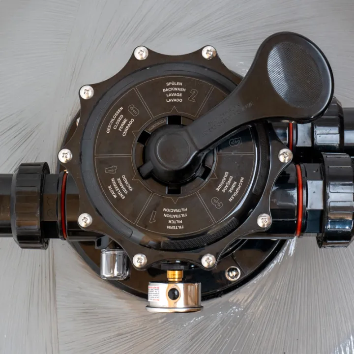Filtre à sable renforcé de fibre de verre Ø800mm 25m³/h vanne 2" Top 6 voies STEINER