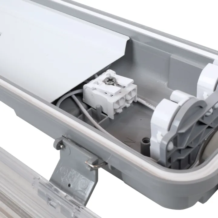 Réglette étanche à tubes LED 2x24W CCT 155cm IP65 WOLTZ