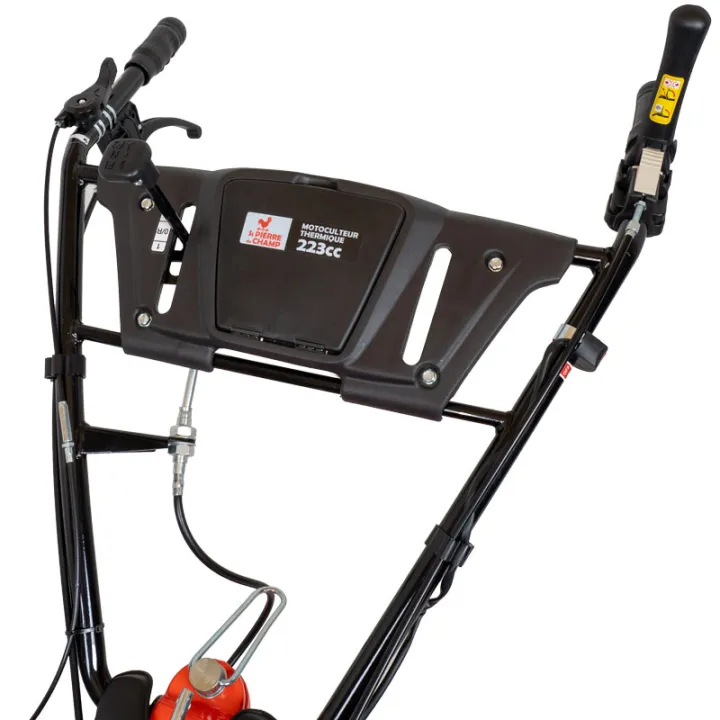 Motoculteur motobineuse thermique essence 8CV - 223cc à engrenages + 8 fraises + 2 roues + buteur + charrue + arracheuse